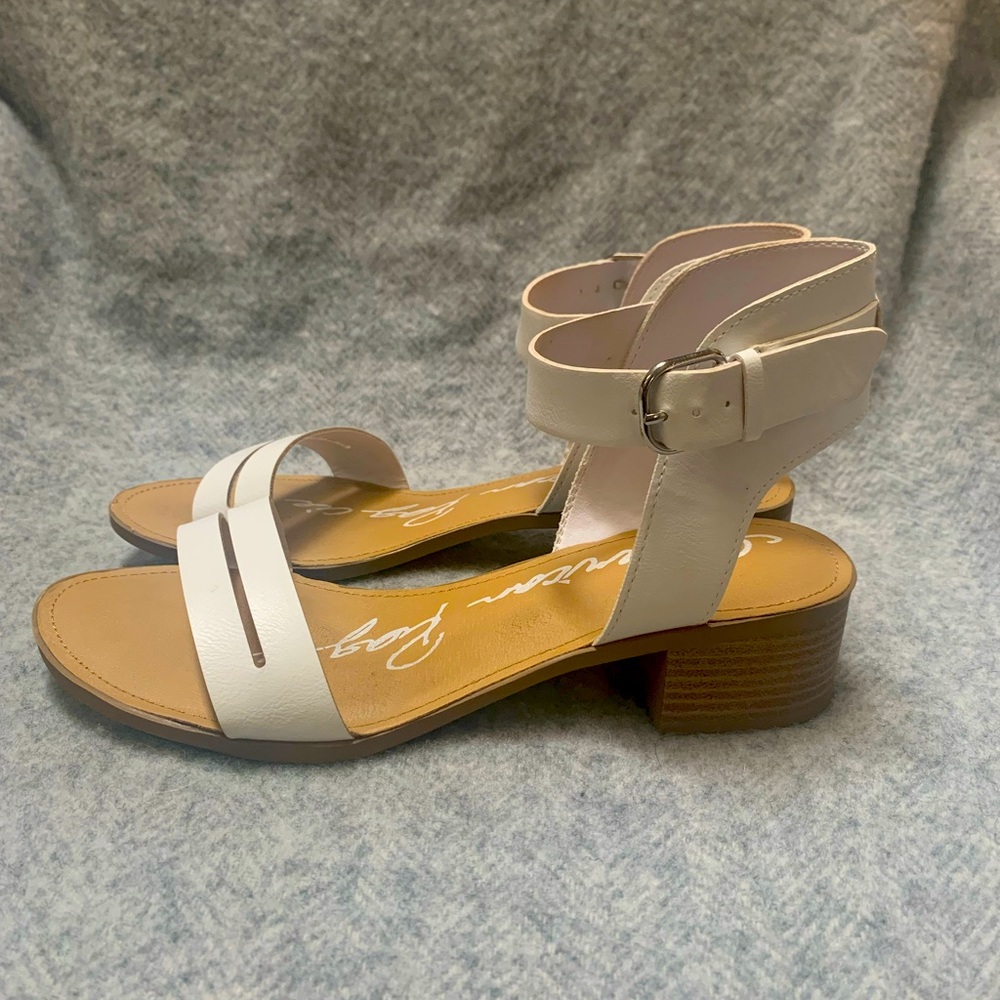 American Rag Sandles